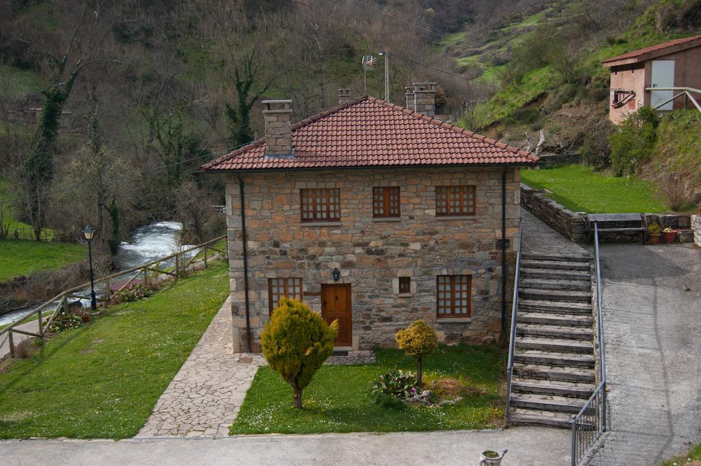 Apartamentos Rurales Casa Marcelo Veigas エクステリア 写真